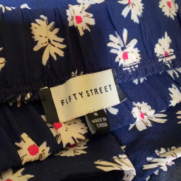 Daisy skater skirt - Picture 3 of 3